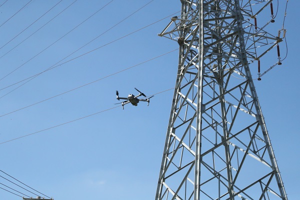 無人機紅外測溫助力國網莆田供電公司線路“體檢”(圖1) 無人機紅外測溫助力國網莆田供電公司線路“體檢”(圖1)